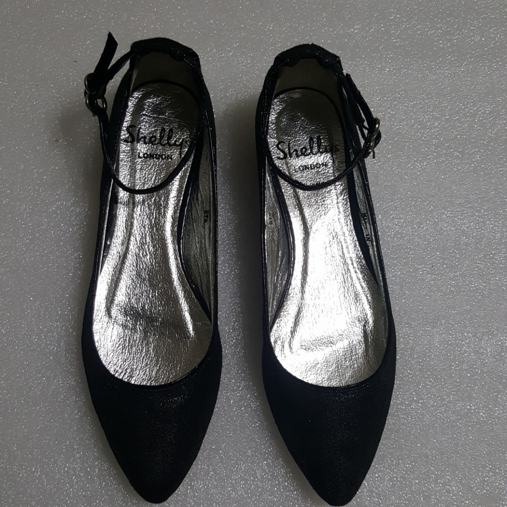 🎈SHELLYS/LONDON🎈 Women's flats size 36 US 6
